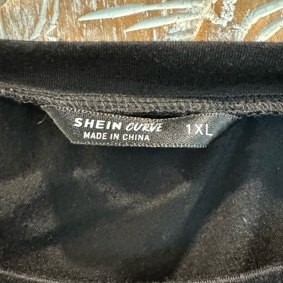 SHEIN Curve Black Body, Leopard Long Sleeves Shirt- size 1XL - Picture 4 of 6